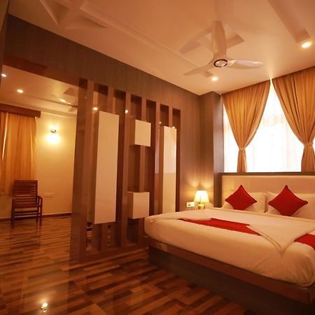 Sree Bharat Residency Hotel Alāndurai Kültér fotó