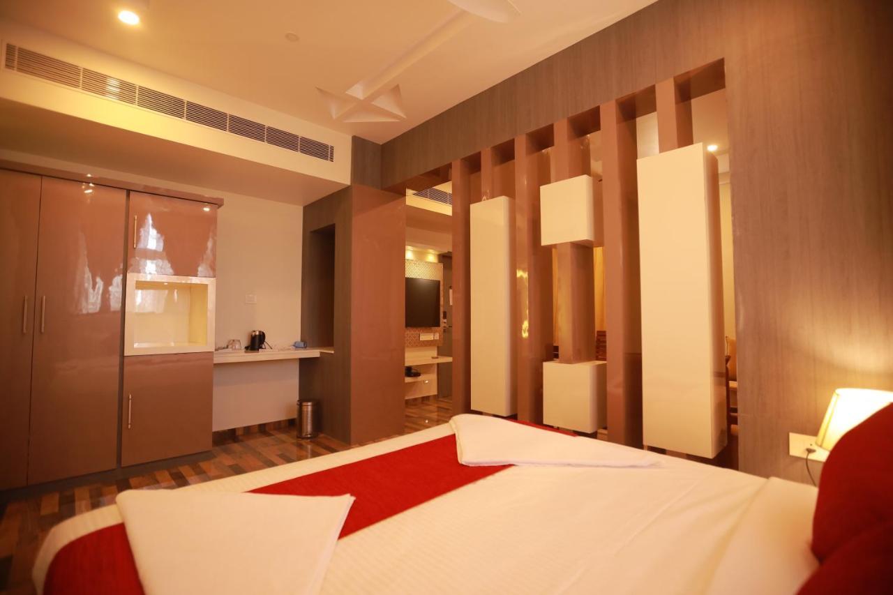 Sree Bharat Residency Hotel Alāndurai Kültér fotó
