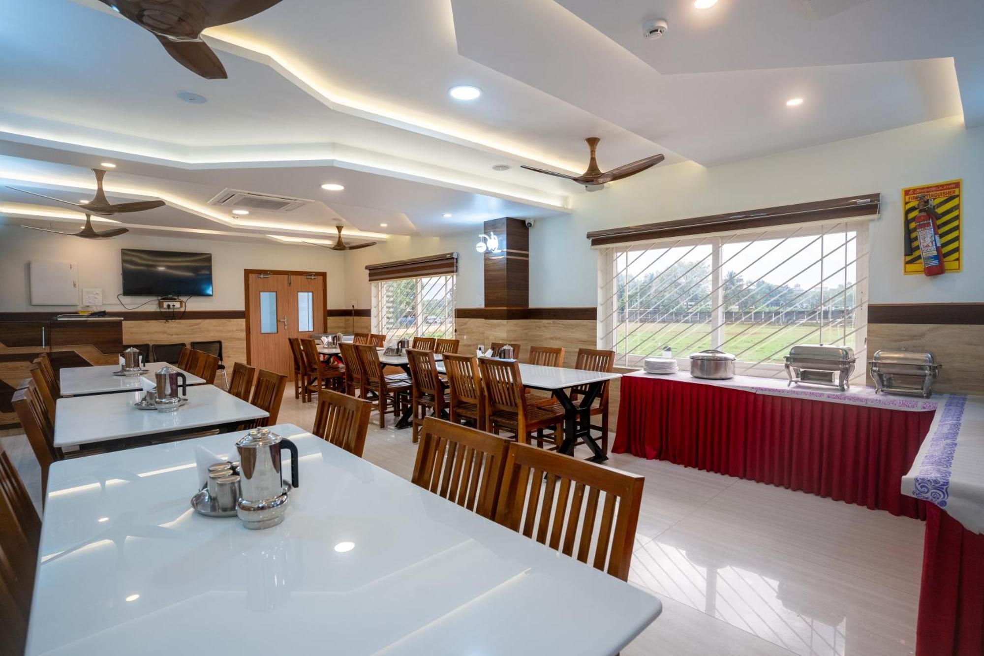 Sree Bharat Residency Hotel Alāndurai Kültér fotó