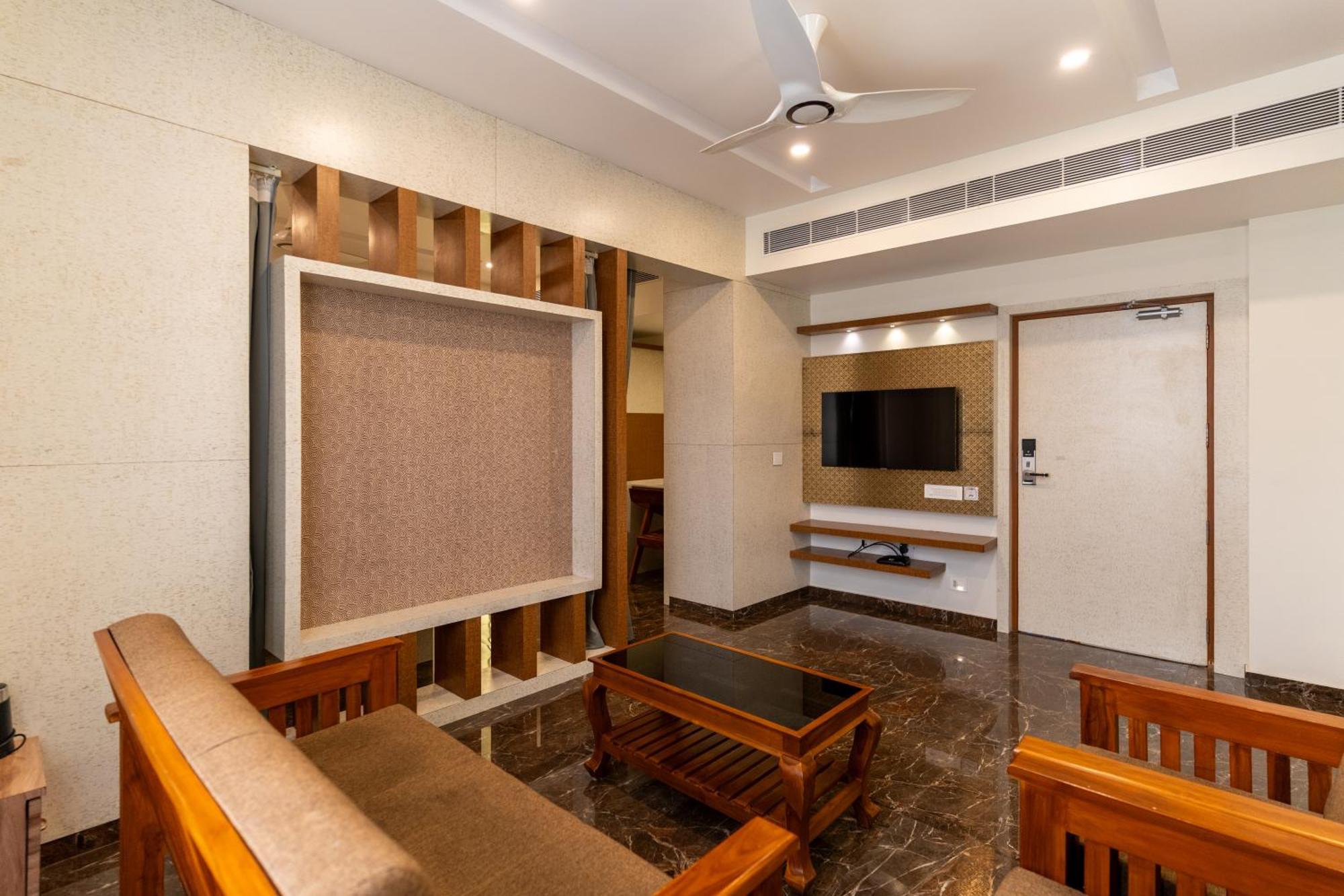 Sree Bharat Residency Hotel Alāndurai Kültér fotó