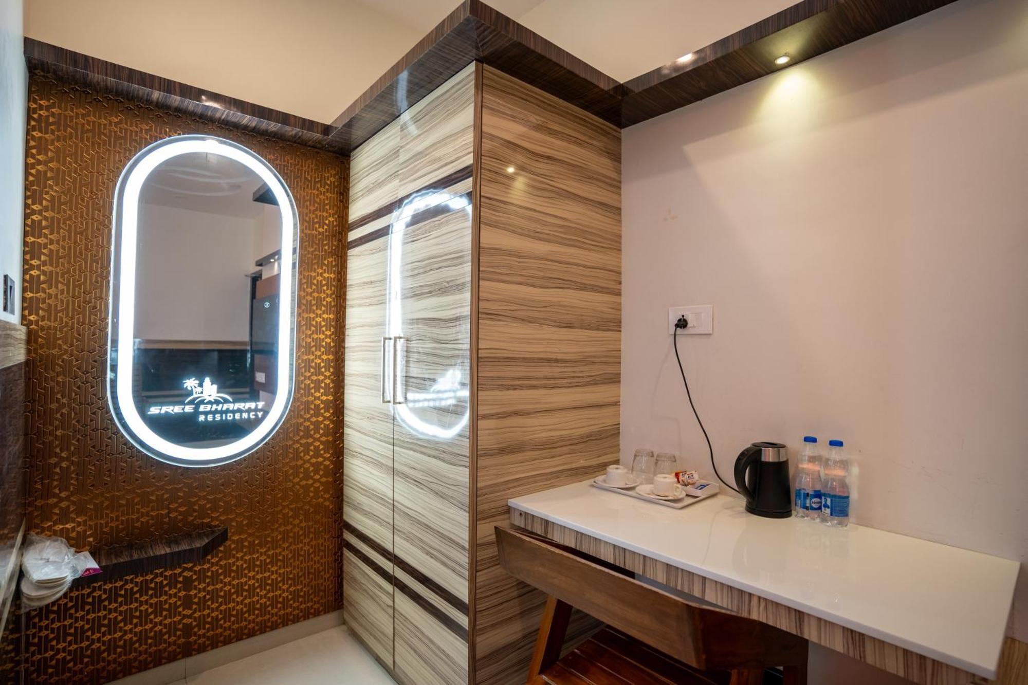 Sree Bharat Residency Hotel Alāndurai Kültér fotó
