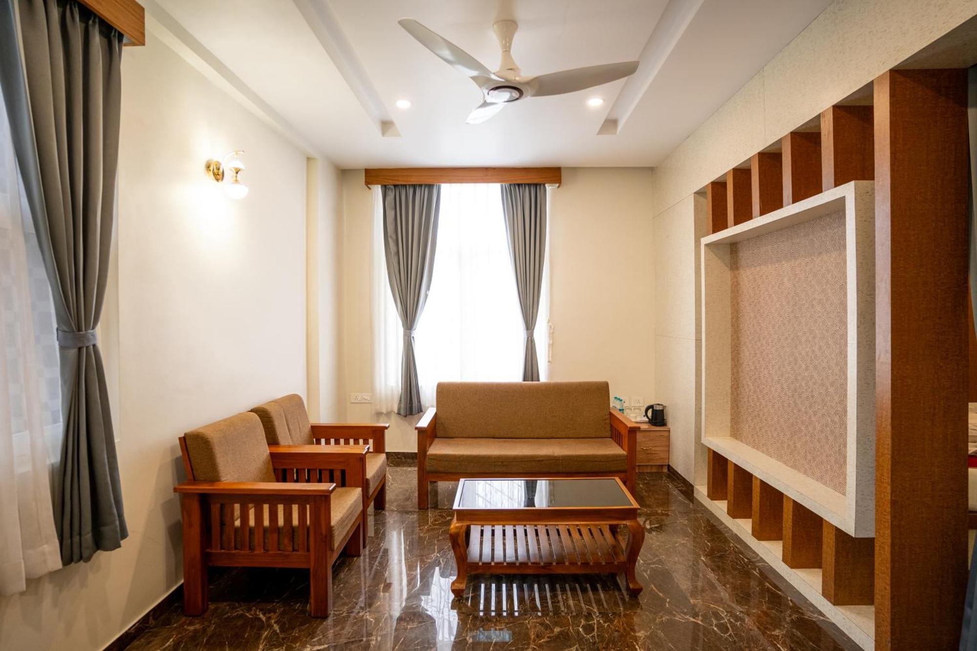 Sree Bharat Residency Hotel Alāndurai Kültér fotó