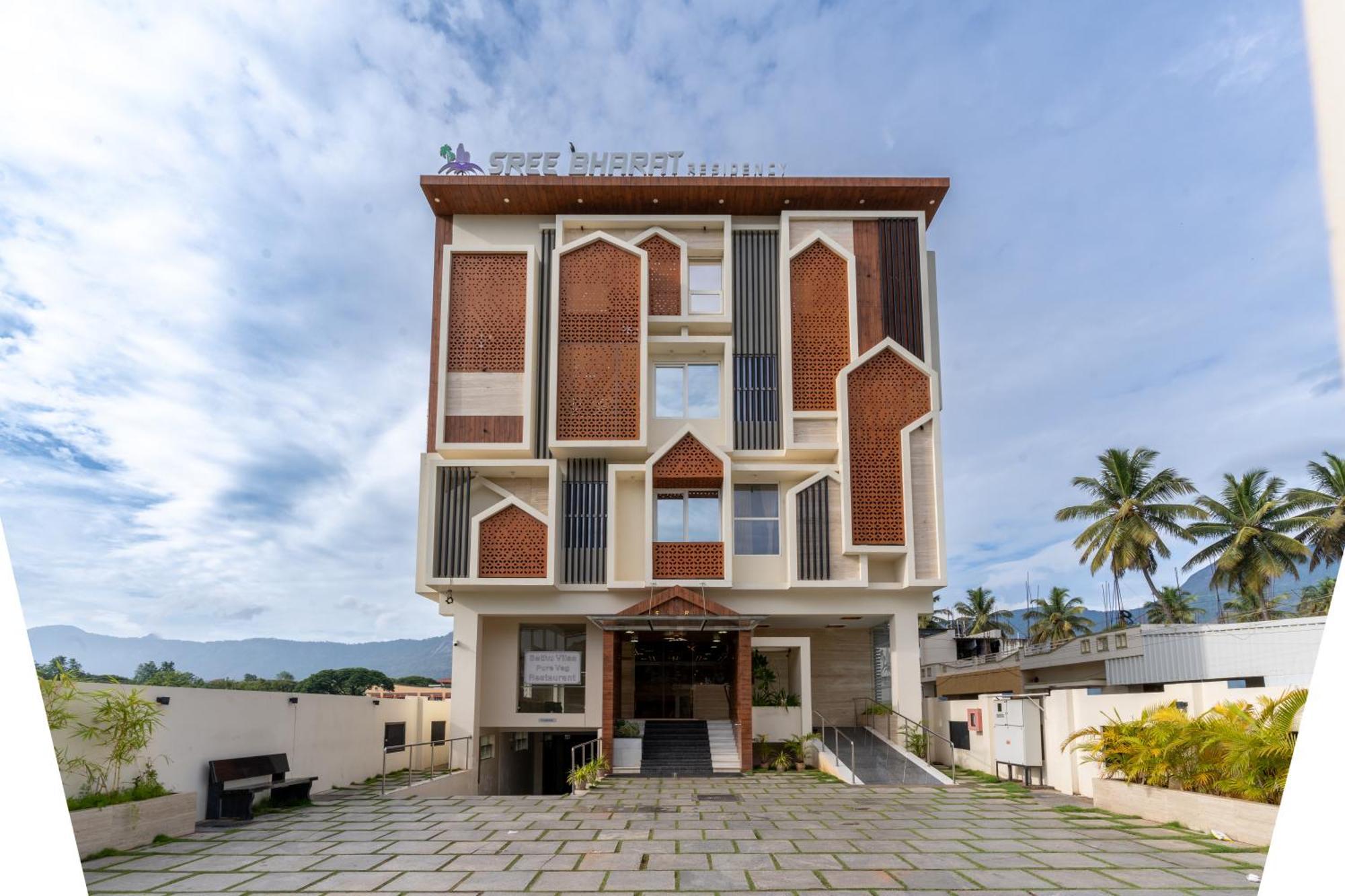 Sree Bharat Residency Hotel Alāndurai Kültér fotó